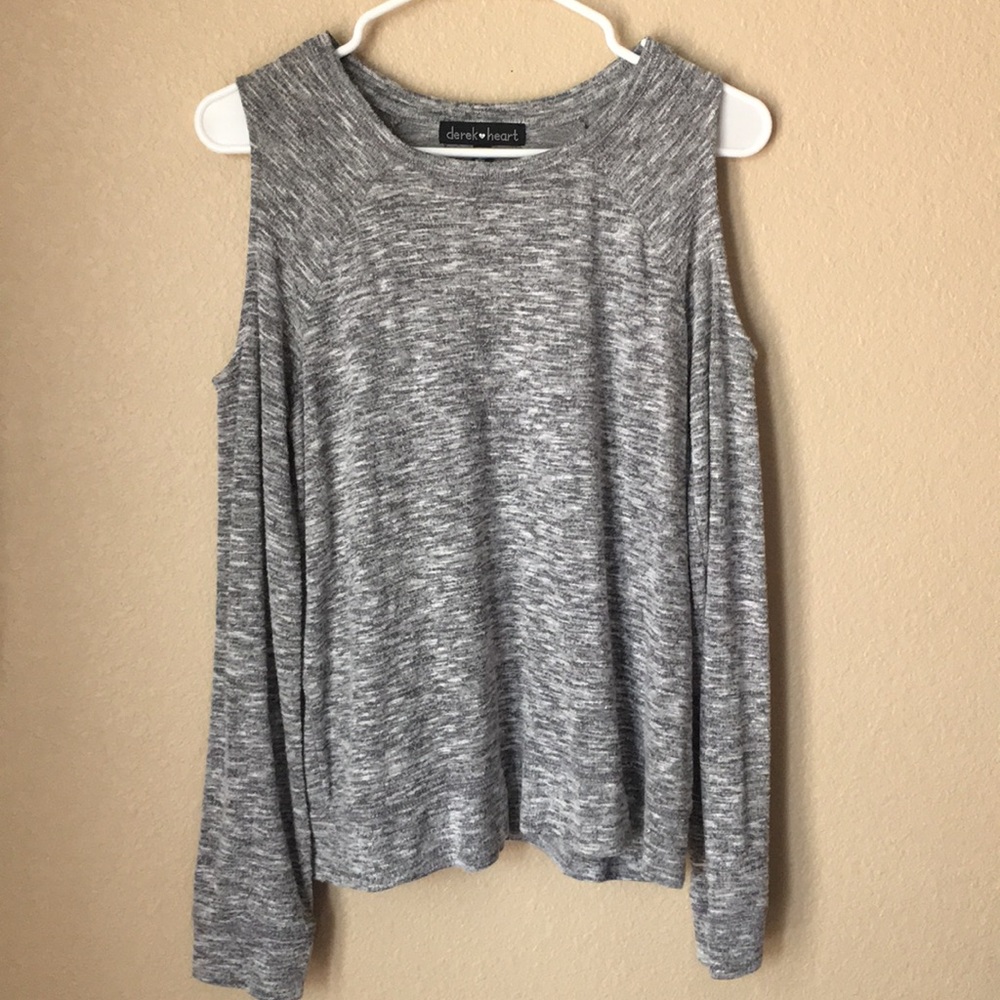 Shoulder Cut Out Top